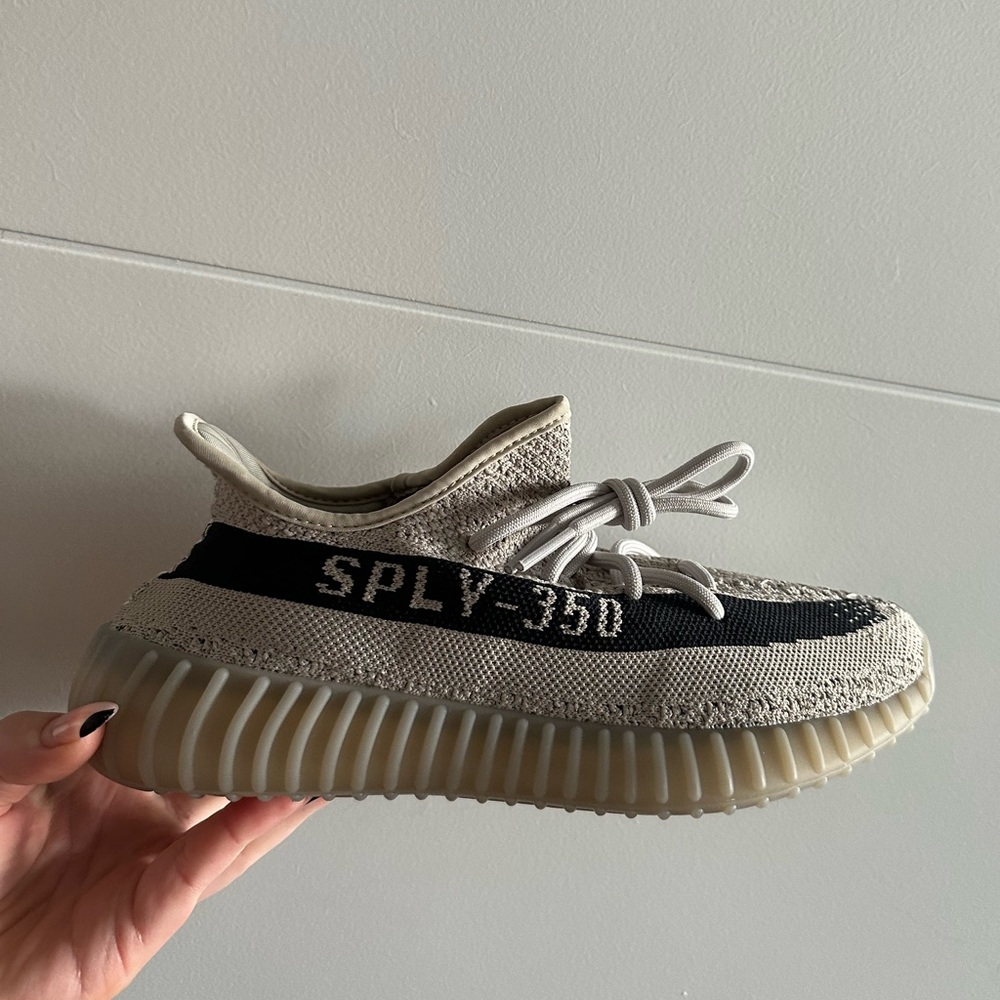 Yeezy 350 size 7